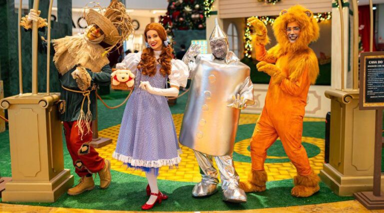 Natal nas Praças leva Papai Noel e O Mágico de Oz a 15 bairros de Vila Velha