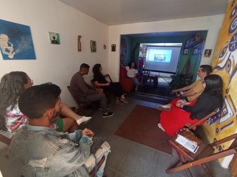 Projeto leva Oficina de Economia Criativa e Empreendedorismo para Viana