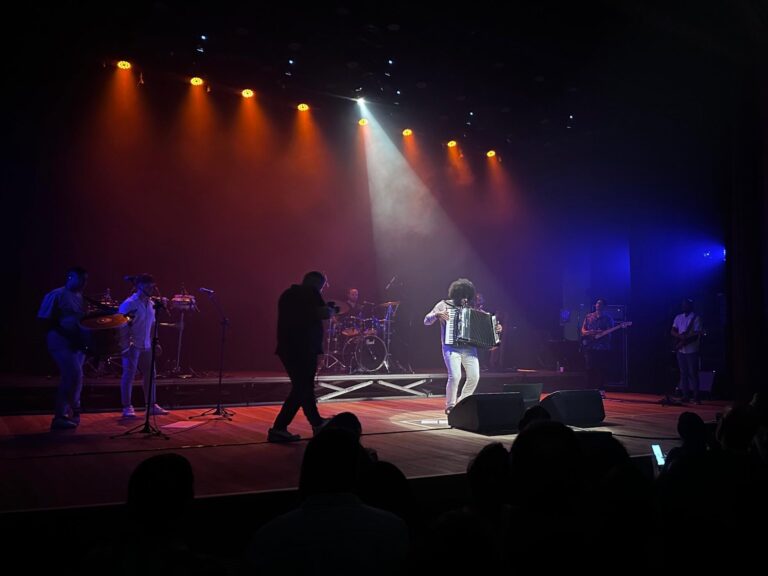 Do Grammy ao palco do Sesc Glória, Mestrinho celebra a música brasileira