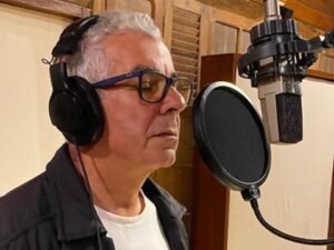 Músico capixaba Julmar Cruz lança seu primeiro EP: Pedras de Som