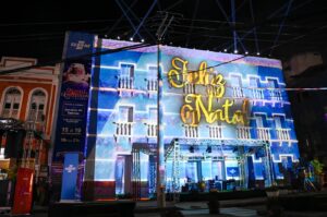 Natal de Encantos vai até esta sexta (19) com show de André Prando, em Vitória