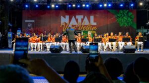 Conjuntos musicais, corais e bandas marciais são atrações na Vila Natalina, em Vila Velha