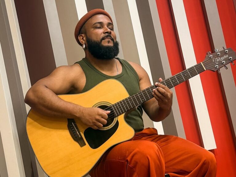 Cantor e compositor Jaysant é atração do Projeto Ensaios desta quinta (22) em Vitória