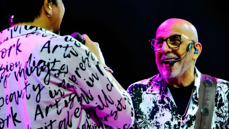 Turnê ‘Simplesmente Roupa Nova’ chega a Vitória com show intimista e cheio de clássicos