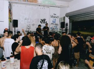 Bar do Mãozinha recebe carnaval alternativo neste sábado