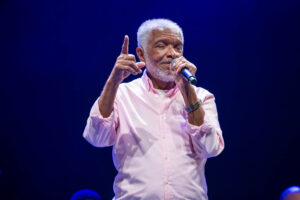 Festival de Verão de Manguinhos recebe o sambista Nelson Rufino neste sábado (7)