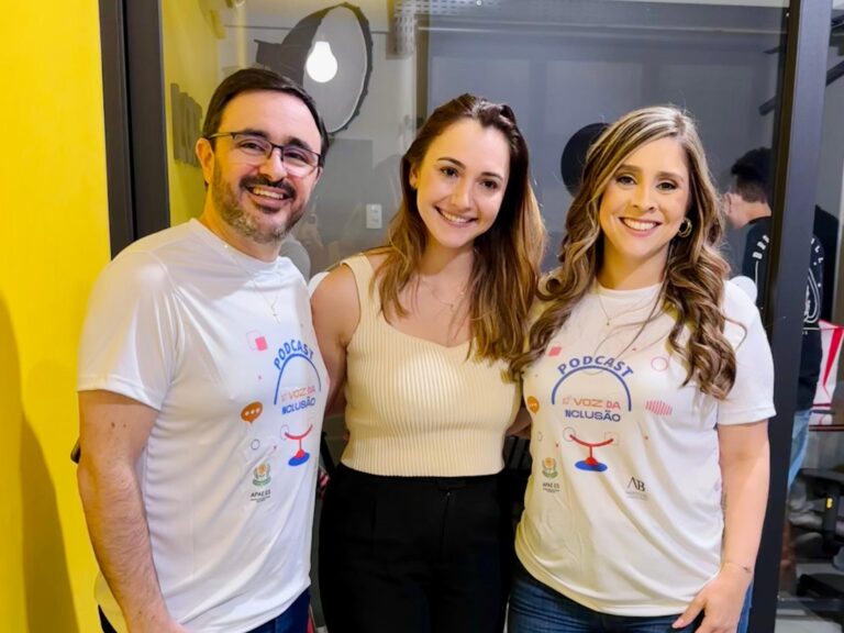 Podcast Voz da Inclusão discute saúde e direitos de pessoas com deficiência