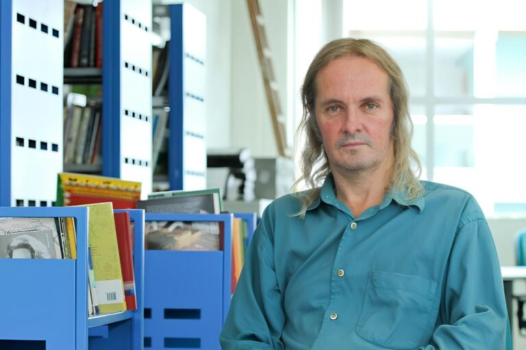 Sarau da Barão realiza noite especial dedicada ao poeta Sérgio Blank, em Cariacica