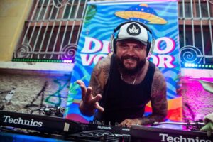 Festa Disco Voador e nova exposição marcam o domingo (15) na Casa do Governador