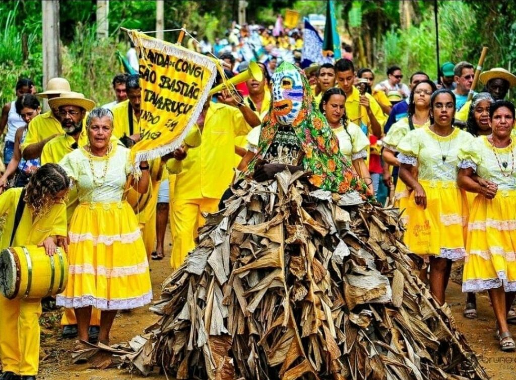 Banda realiza Pré-carnaval de Congo de Máscaras de Roda D’Água, em Cariacica