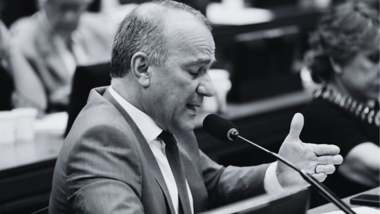 Helder Salomão e o desafio do Palácio Anchieta