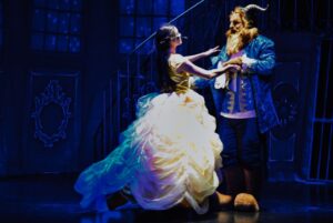 Clássico ‘A Bela e a Fera’ chega ao Teatro da Ufes, em Vitória, neste domingo (29)