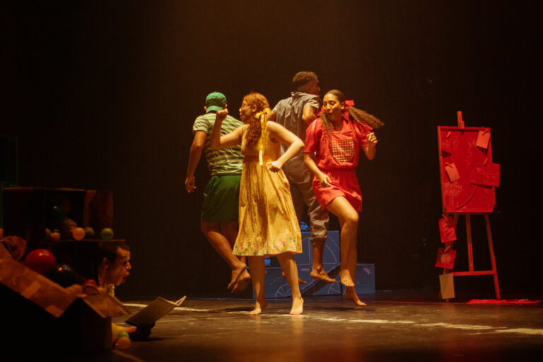 ‘Os Irmãos de Papel’: peça inspirada em livro infantil será apresentada em Vitória