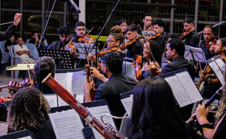 Orquestra faz tributo a Charlie Brown Jr. na abertura da temporada 2026 em Vitória