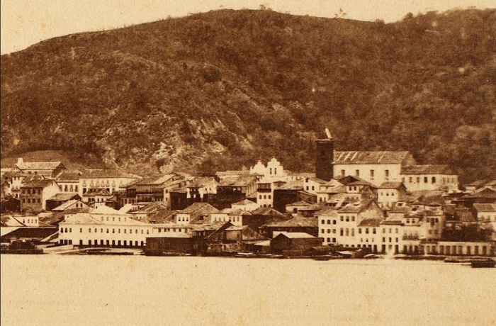 Escritora Luciana Nemer lança dois livros sobre a história de Vitória no Arquivo Público