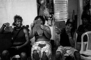 Projeto Território de Palavras realiza batalha de Slam no bairro Resistência, em Vitória