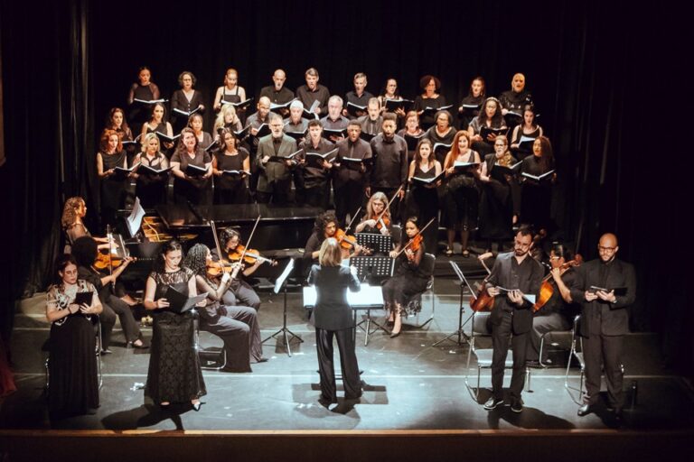 Música sacra ganha destaque em concerto gratuito no Theatro Carlos Gomes