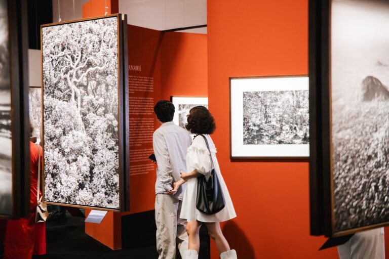 Exposição ‘Amazônia’, de Sebastião Salgado, atrai 12 mil visitantes em duas semanas em Vitória