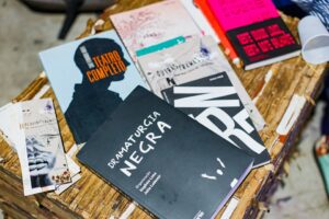 Literatura em movimento: evento gratuito promove trocas e leituras em Vitória