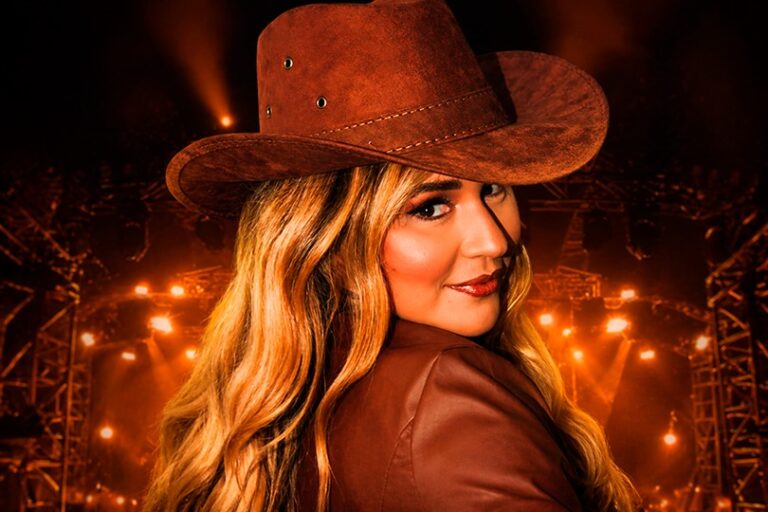 Capixaba Larah Mendes aposta no forró pop e lança single ‘Cheiro do Fim’