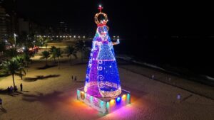 Com 18 metros, imagem de Nossa Senhora da Penha será acesa no domingo em Vila Velha