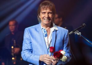 Roberto Carlos celebra aniversário com show em Cachoeiro de Itapemirim