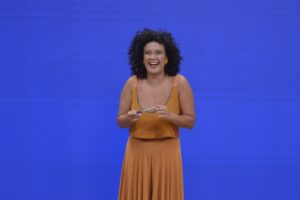 Aline Dias debate os desafios do fazer literário como forma de sobrevivência em podcast