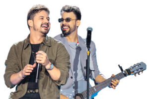 Clayton & Romário se apresentam em Vitória com show sunset em abril