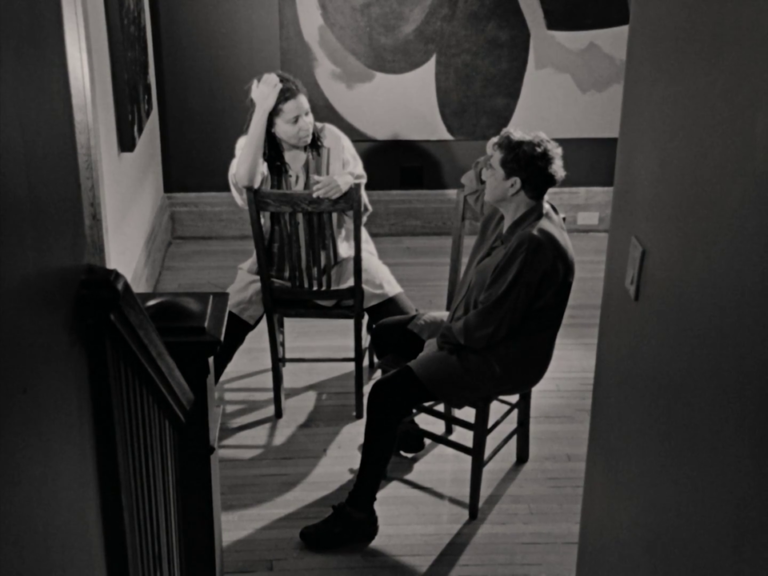 Oficina ‘Nenhuma língua é neutra’ promove exercícios de escrita e produção de zines