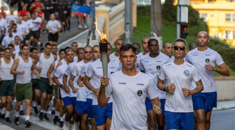 Festa de 491 anos de Vila Velha começa com Transposição do Fogo Simbólico 8 Festa de 491 anos de Vila Velha começa com Transposição do Fogo Simbólico