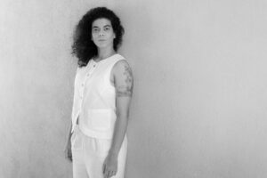 Jeovanna Moreira discute literatura feminina e mercado editorial no podcast Elas EScrevem