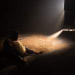 Espetáculo gratuito une dança, artes visuais e paisagem sonora em Vitória