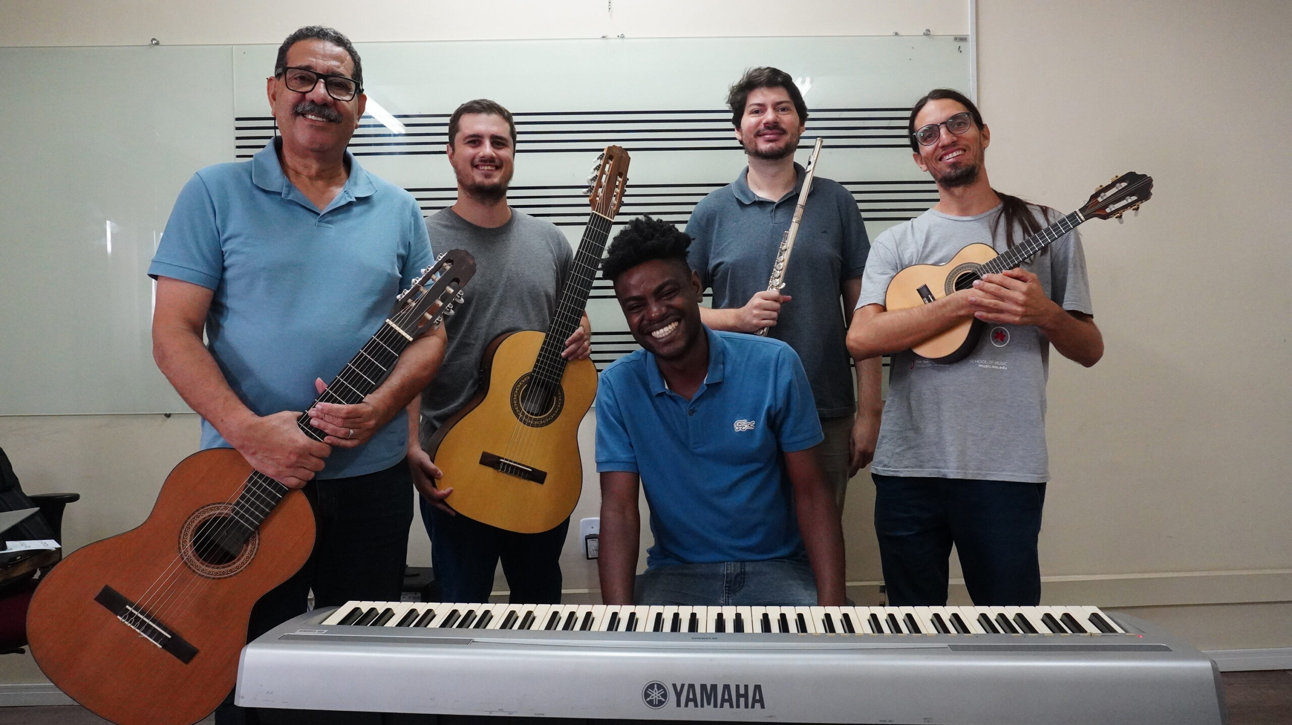 Grupo Choro Acadêmico se apresenta no projeto Som na Sexta, em Vitória 5 Choro Academico scaled