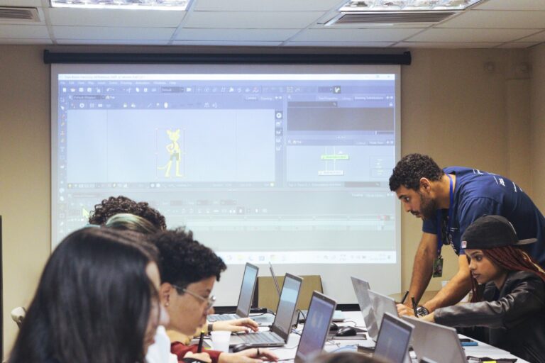 Curso gratuito em animação 2D digital recebe inscrições até esta segunda (15) 9 Curso gratuito em animação 2D digital recebe inscrições até esta segunda (15)