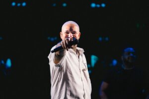 Suel esquenta véspera de feriado no Gordinho Sambão, em Vitória