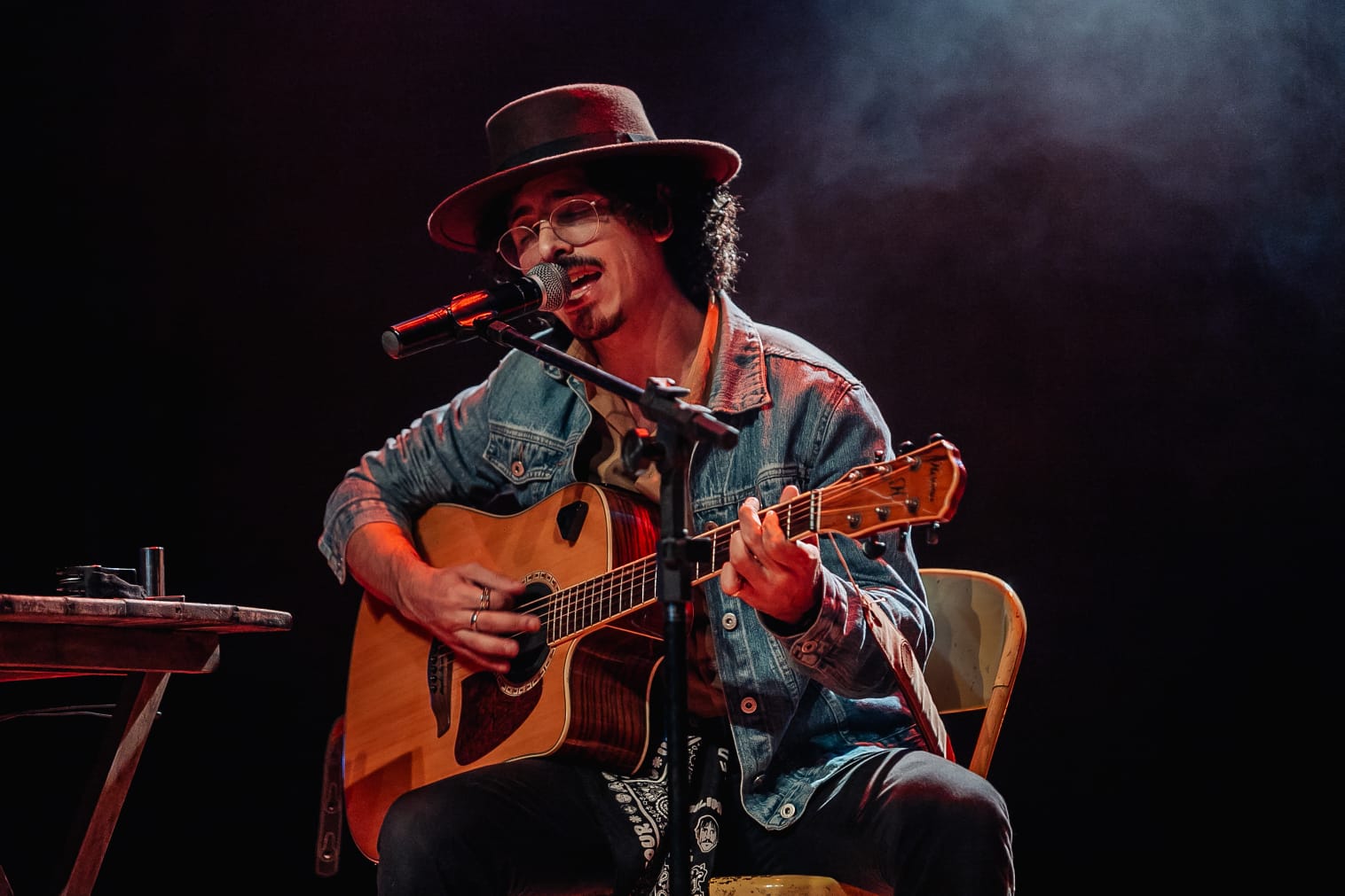 Eddu Sousa apresenta músicas de novo álbum em show no Centro de Vitória 5 IMG 2403