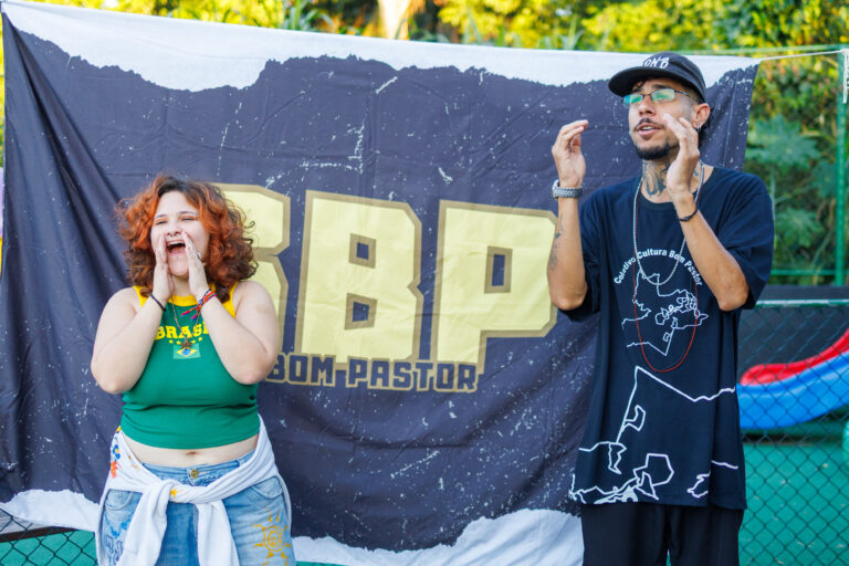 Viana recebe final do Slam Bom Pastor com prêmio de R$ 1 mil