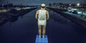 Escultura de quase 100 kg marca mostra que celebra 20 anos da Matias Brotas