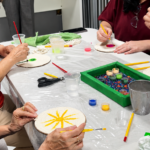 Cooperativa transforma artes manuais em ferramenta de cuidado com a saúde mental no ES