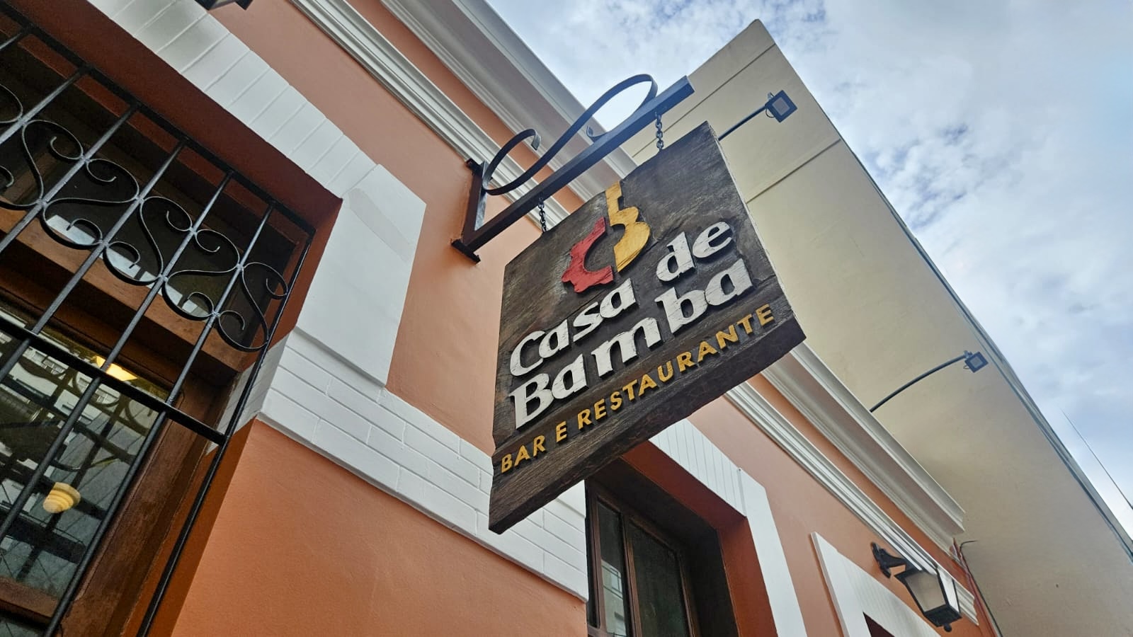 Com proposta renovada, Casa de Bamba reabre no Centro de Vitória nesta sexta (3) 5 Fachada Casa de Bamba Divulgacao.jpg
