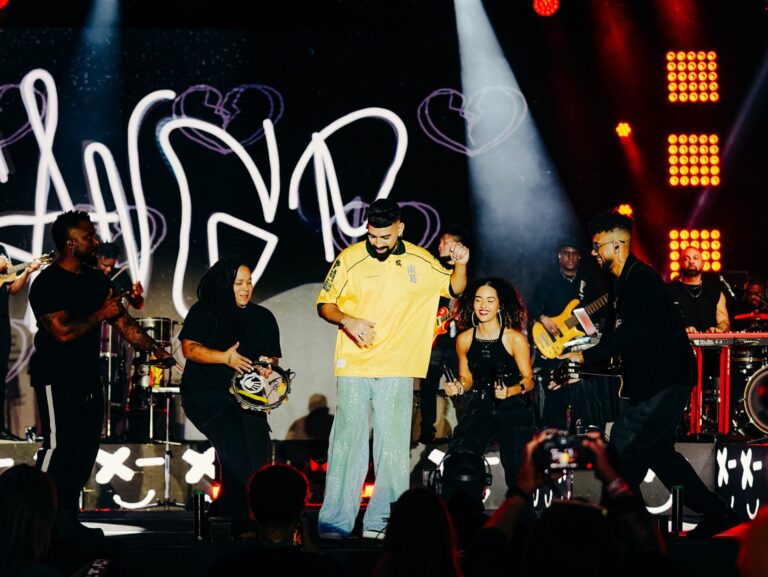 Botecão será na Praça do Papa com entrada solidária e shows de Dilsinho e Arlindinho 8 Botecão será na Praça do Papa com entrada solidária e shows de Dilsinho e Arlindinho