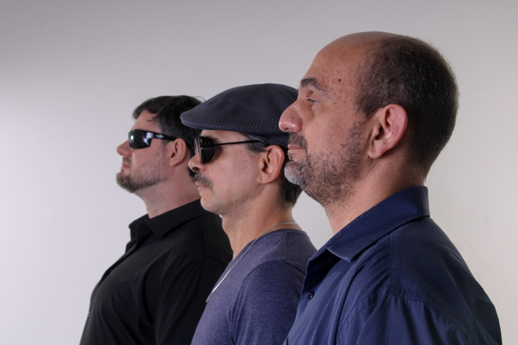 Trio Jazz Informação prepara álbum de estreia e lança primeiro single