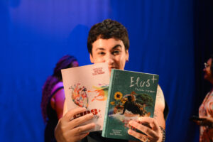 Vitória abre 50 vagas para oficinas gratuitas de teatro e escrita com bolsas de permanência