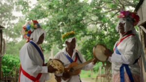 Documentário ‘Ticumbi’ estreia no POCAR e resgata tradição quilombola do ES