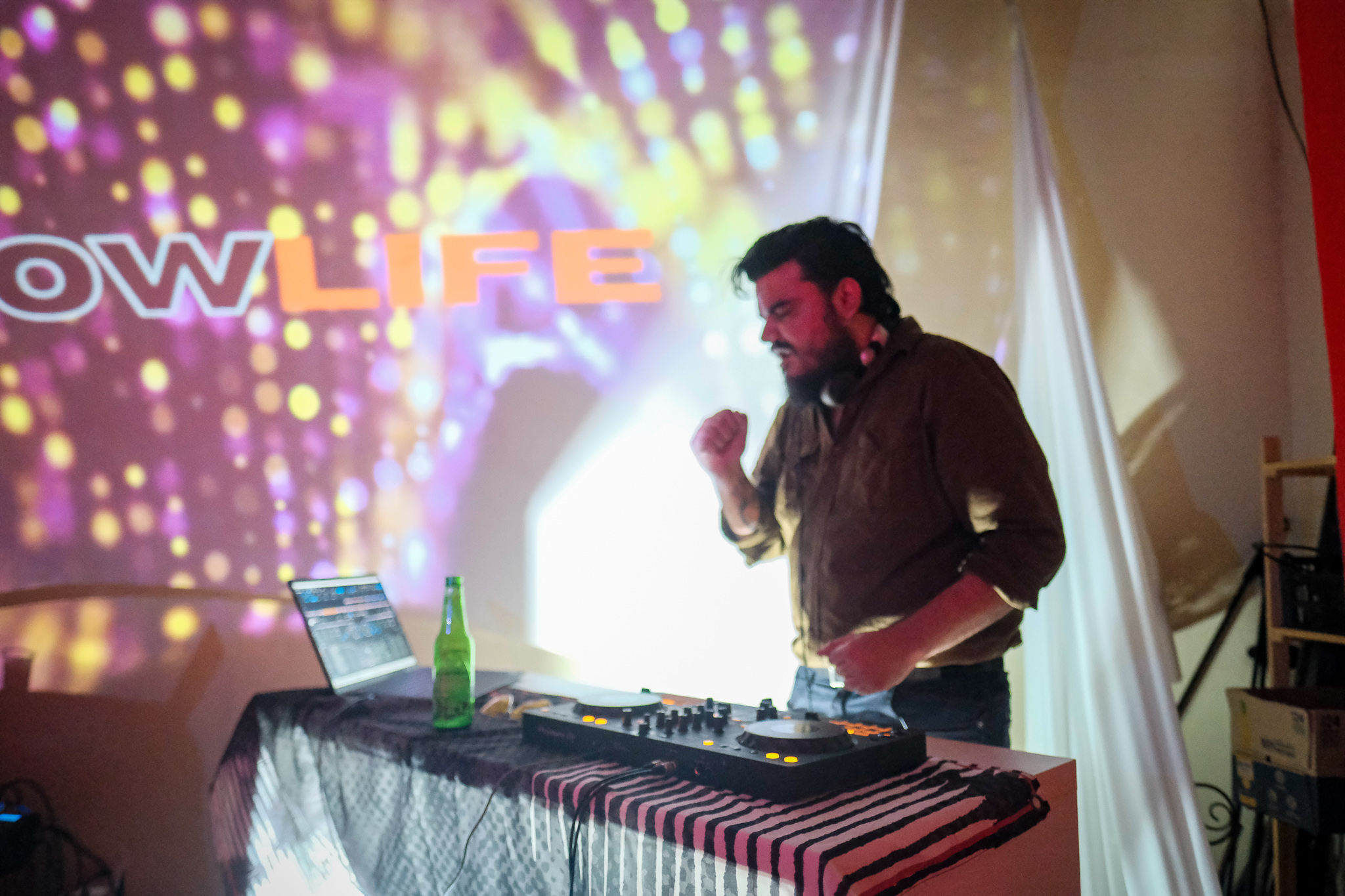 Lowlife promove balada gratuita com DJs e saxofone ao vivo no Centro de Vitória 5 DJ Diney2 1