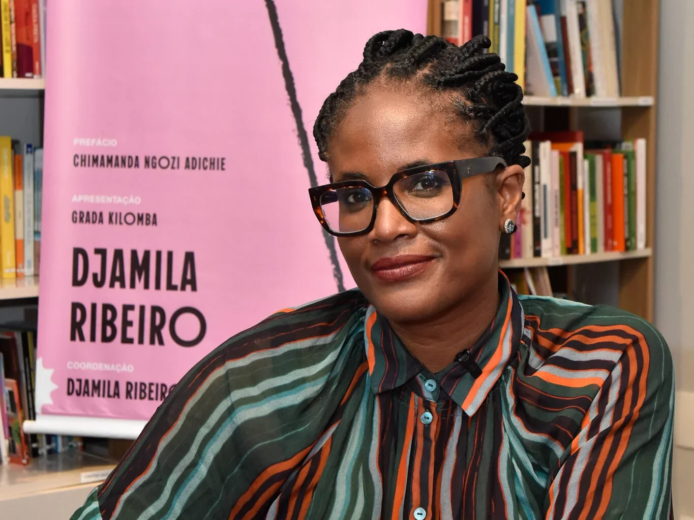 DJAMILA RIBEIRO Lugar de Fala 378.jpg 1365x2048 1 e1787574656171