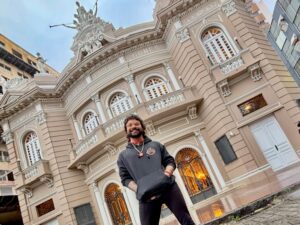 André Prando leva músicas autorais para concerto inédito com a Orquestra Sinfônica do ES