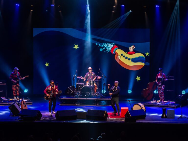 Espetáculo apresenta os sucessos dos Beatles para as crianças em Vitória
