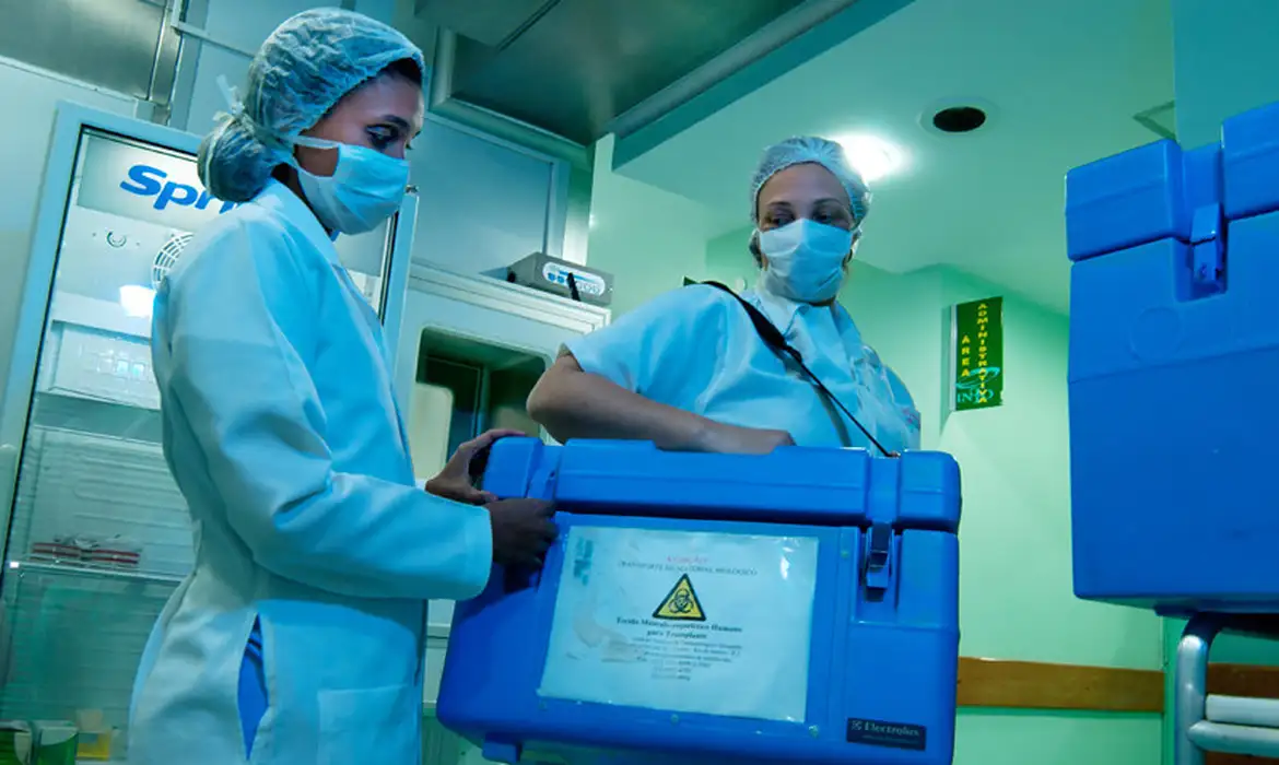 5190610858 3e7437a7e6 c 0