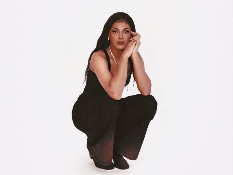 Cantora capixaba Fertarié lança novo EP e apresenta nova fase na carreira